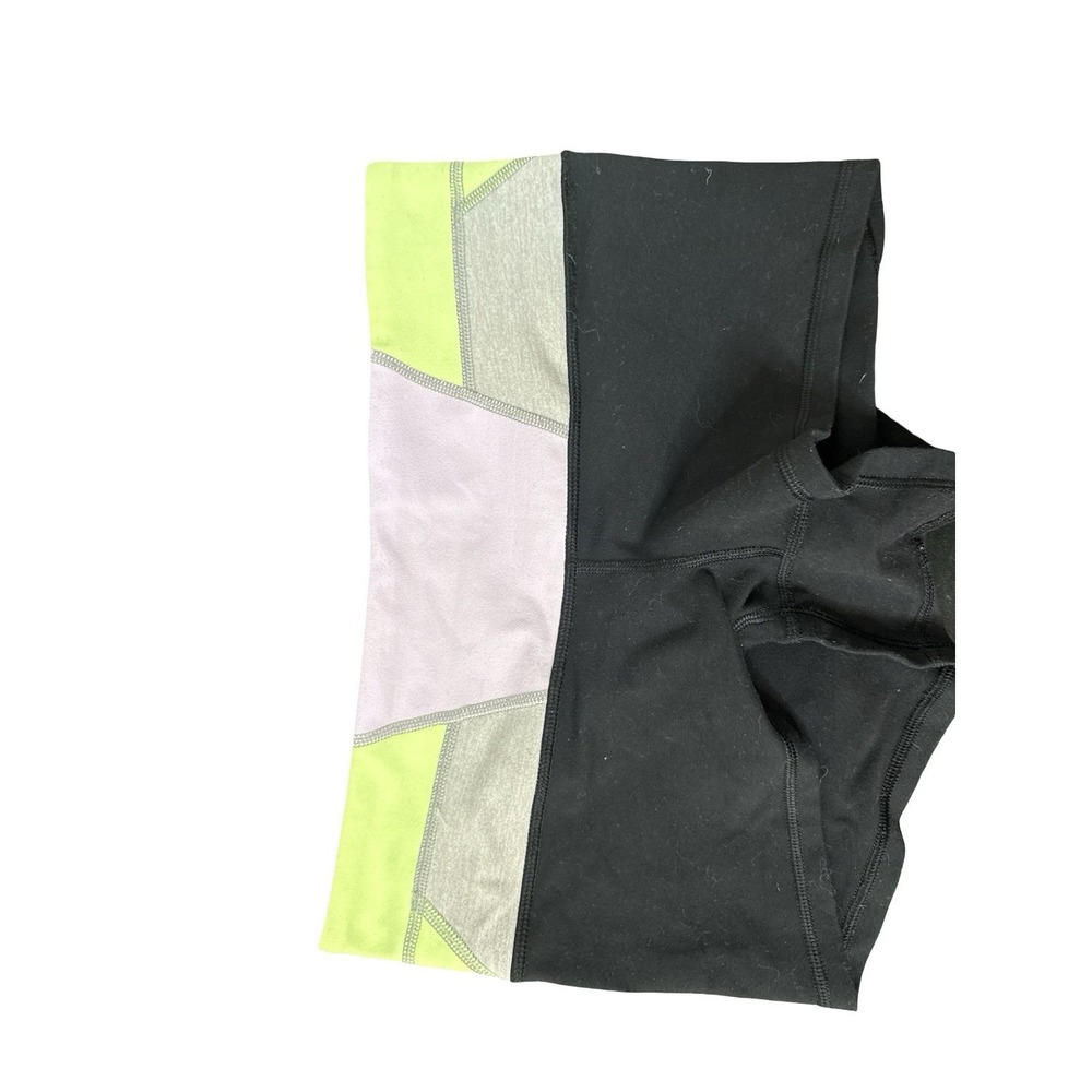 Lululemon Reverse Groove Reversible Shorts Womens 6 Black Quilt Yoga Active Bike